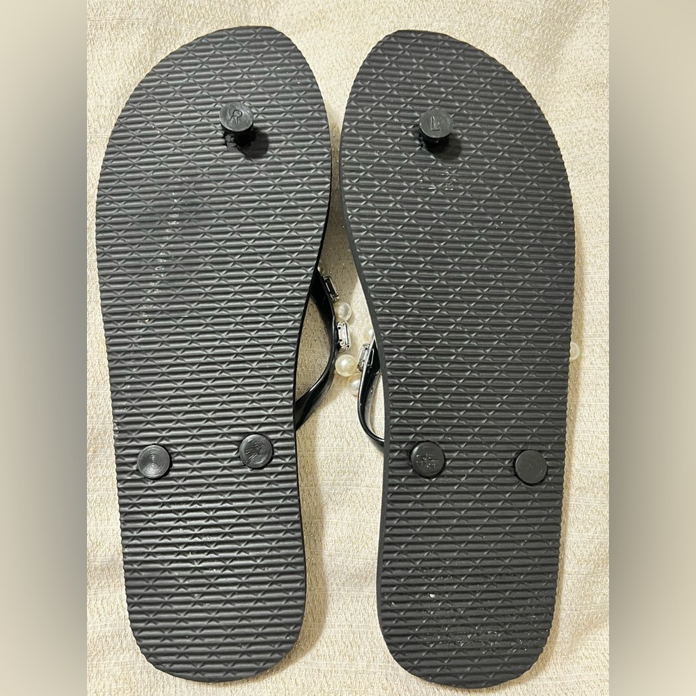 NWOT Black Embellished Thong Slippers by Juicy Couture - Size 10/ Large - Picture 5 of 7